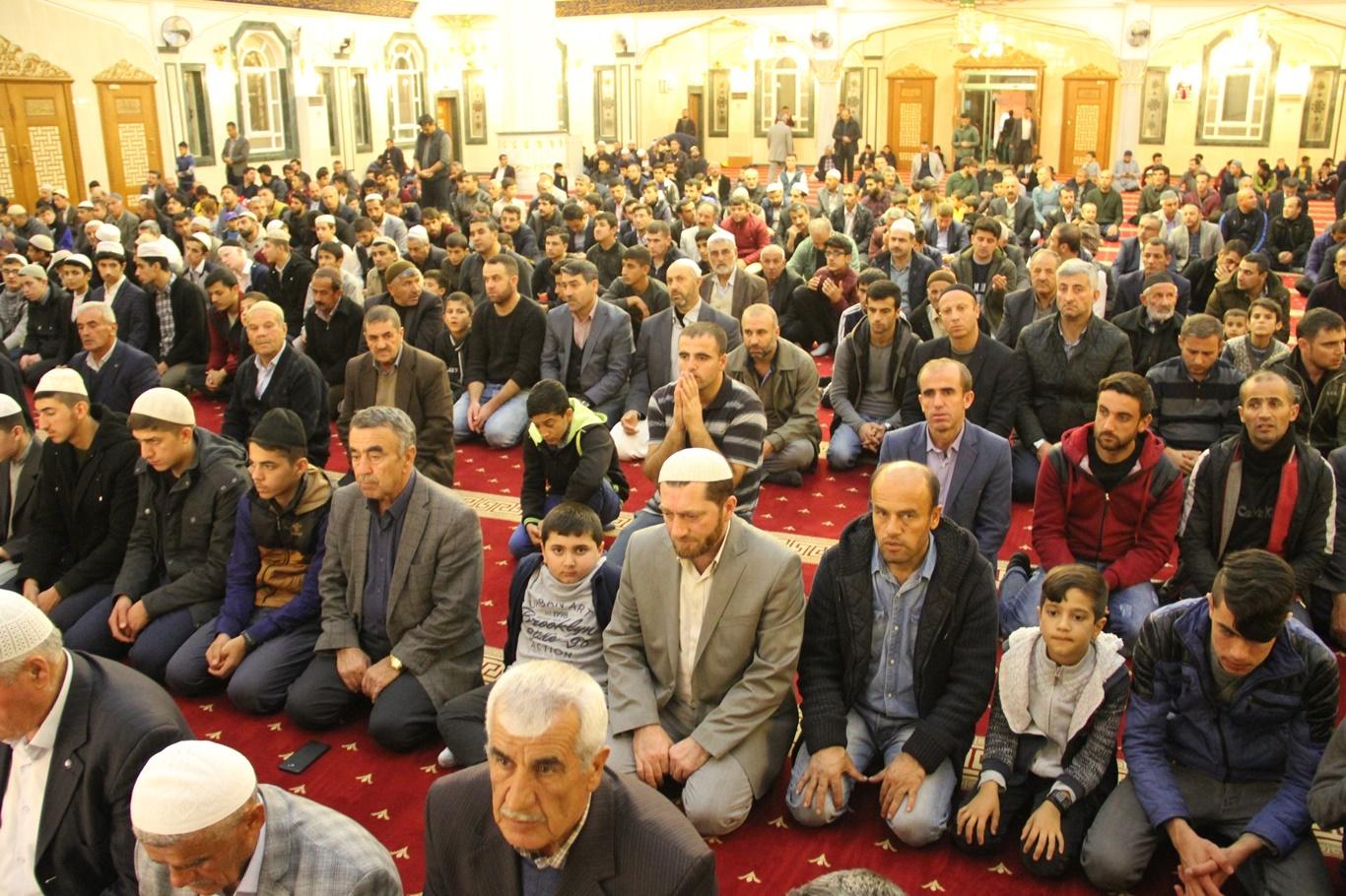 "Müslüman bir toplumda aileyi zayıflatacak hususlardan kaçınmalıyız"